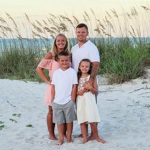 Meet your Posher, Casey